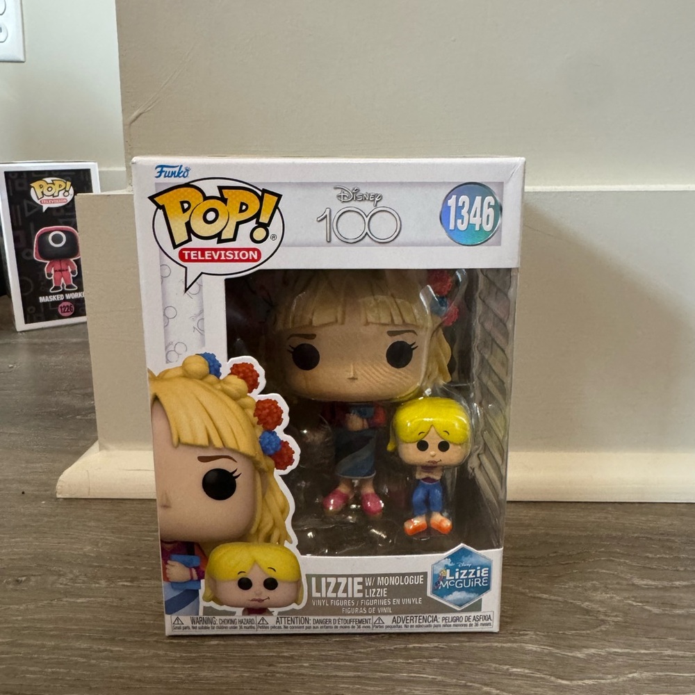 Funko Pop! Lizzie McGuire Vinyl Figure — Blonde with Multicolor Outfit
